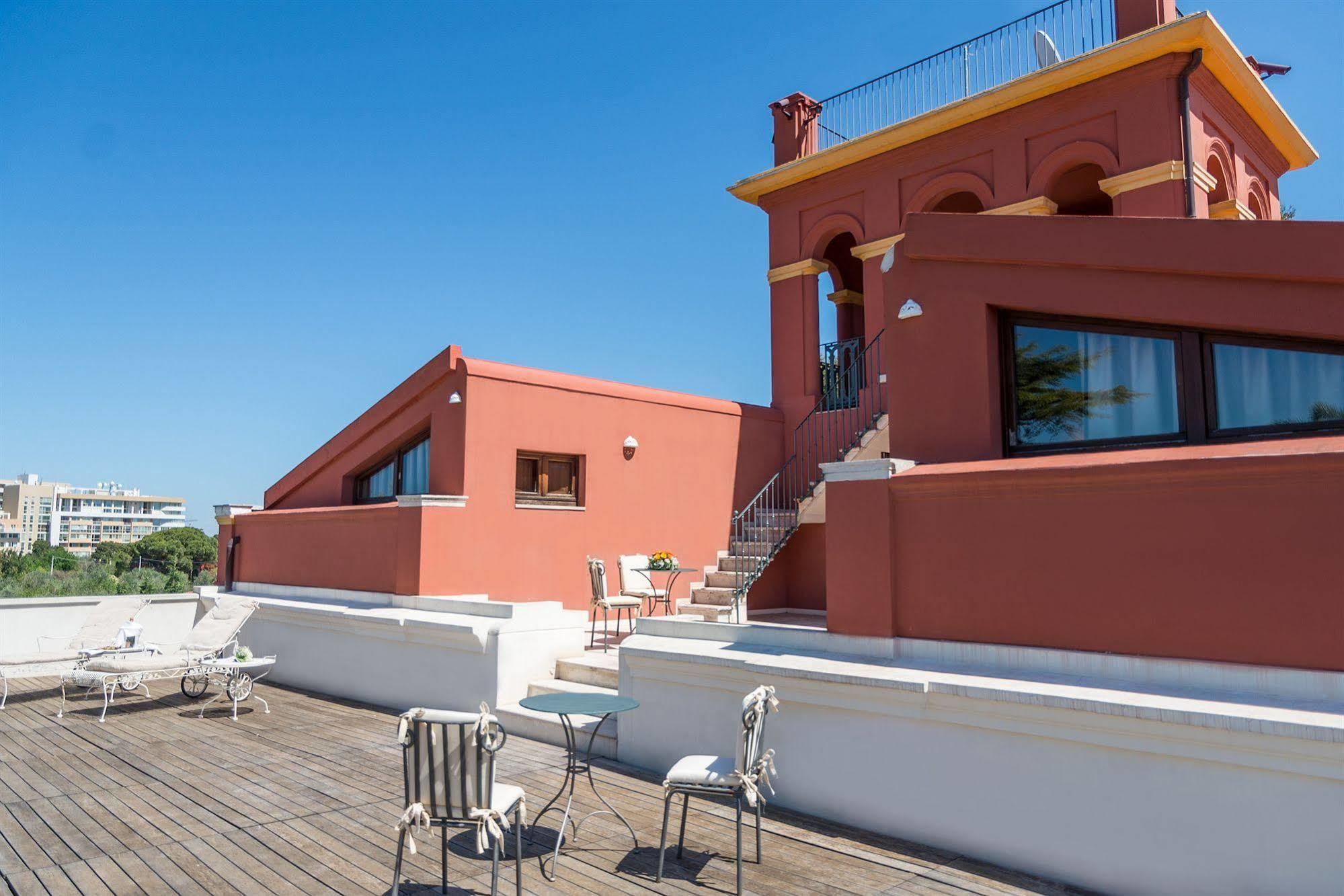 Hotel Terranobile Metaresort Bari Luaran gambar